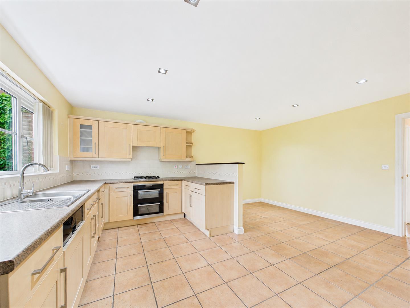 28 Bentley Drive, Oswestry, SY11 1TQ SSTC